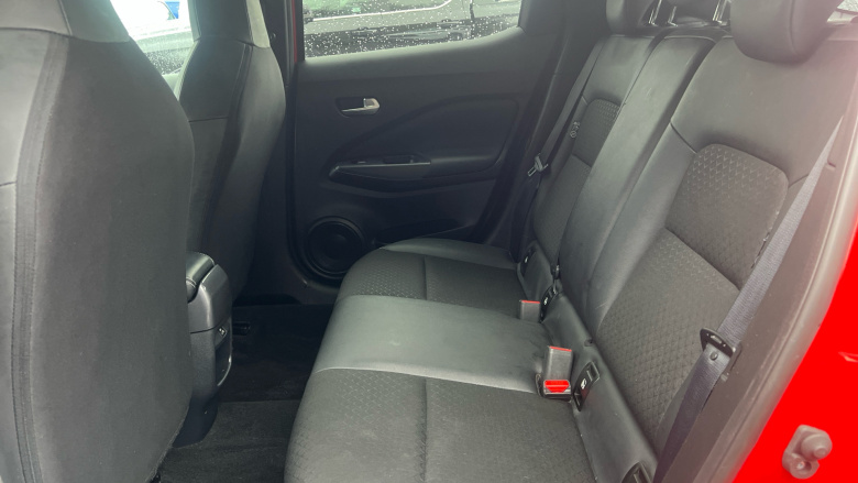 Nissan Juke 1.0 DiG-T 114 N-Connecta 5dr Petrol Hatchback